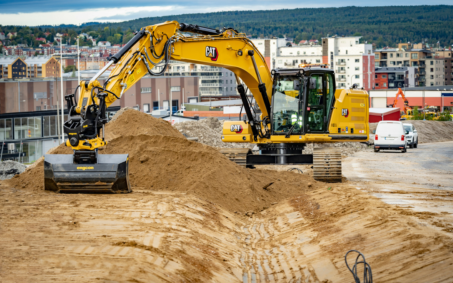 compatibility: Cat® Next Hydraulic excavators - engcon